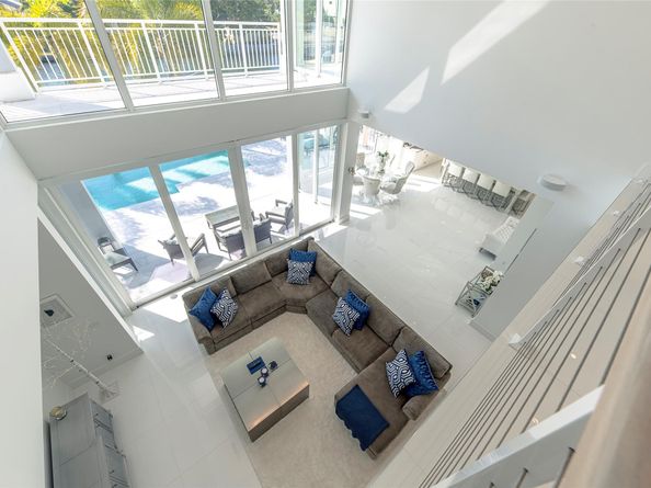 701 Flamingo Dr, Fort Lauderdale FL 33301