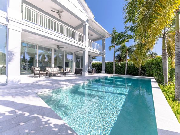 701 Flamingo Dr, Fort Lauderdale FL 33301