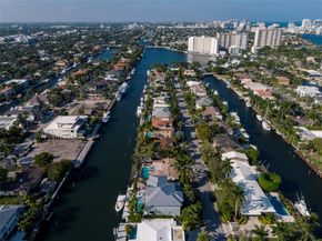 701 Flamingo Dr, Fort Lauderdale FL 33301