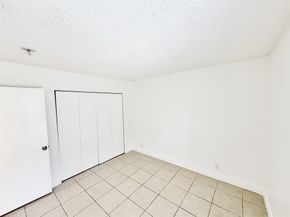 1136 NW 5th Ct, Fort Lauderdale FL 33311