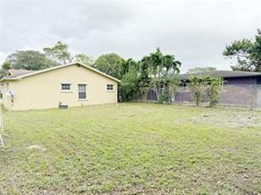 1136 NW 5th Ct, Fort Lauderdale FL 33311