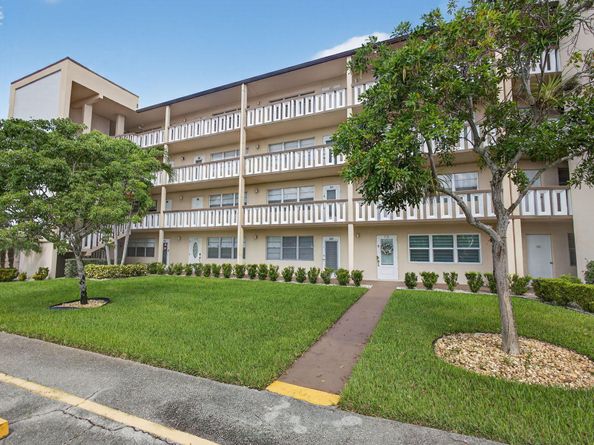 413 Southampton A, West Palm Beach FL 33417