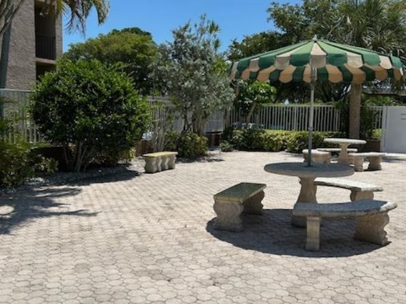 480 NW 76th Ave 306, Margate FL 33063