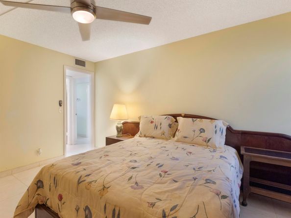 405 Burgundy I, Delray Beach FL 33484