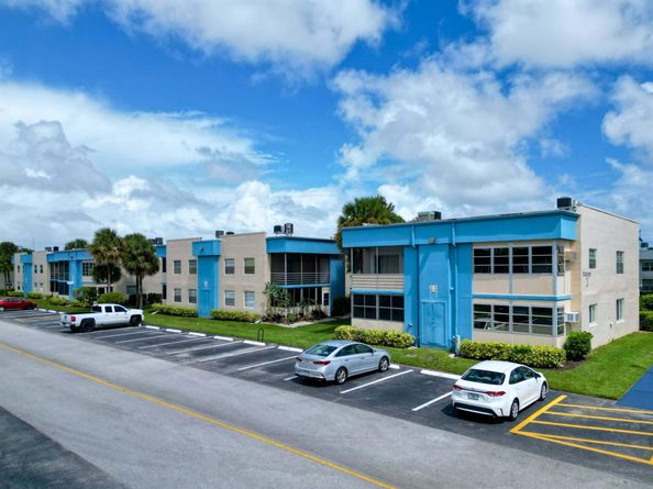 405 Burgundy I, Delray Beach FL 33484