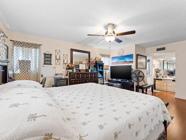2850 Forest Hills Boulevard 201, Coral Springs FL 33065