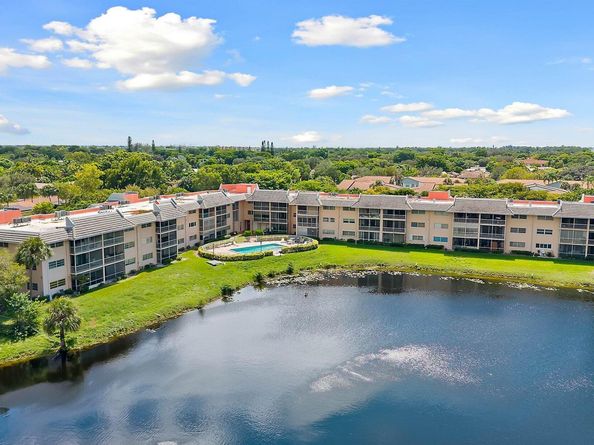 2850 Forest Hills Boulevard 201, Coral Springs FL 33065