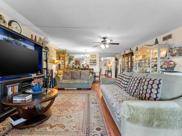 2850 Forest Hills Boulevard 201, Coral Springs FL 33065