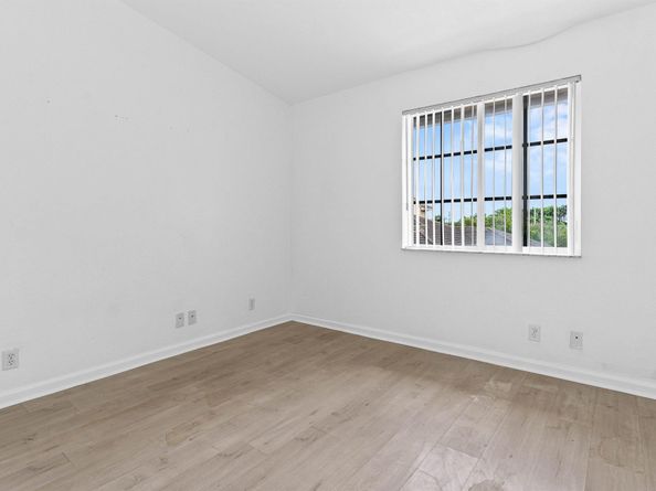 1747 NE 6th Street, Boynton Beach FL 33435