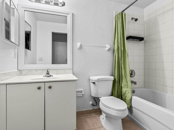 1747 NE 6th Street, Boynton Beach FL 33435