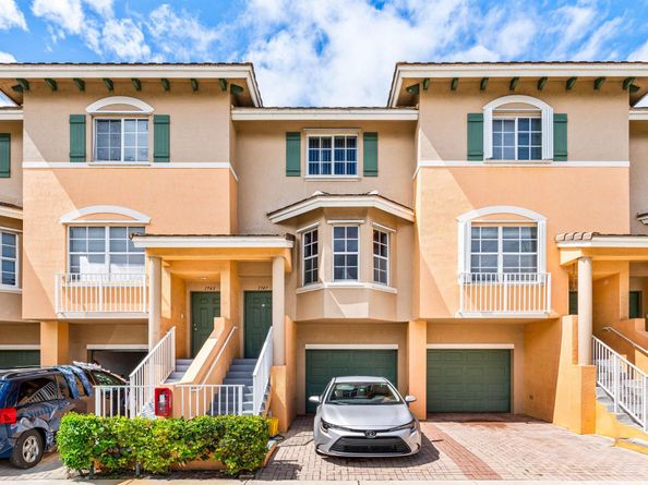 1747 NE 6th Street, Boynton Beach FL 33435