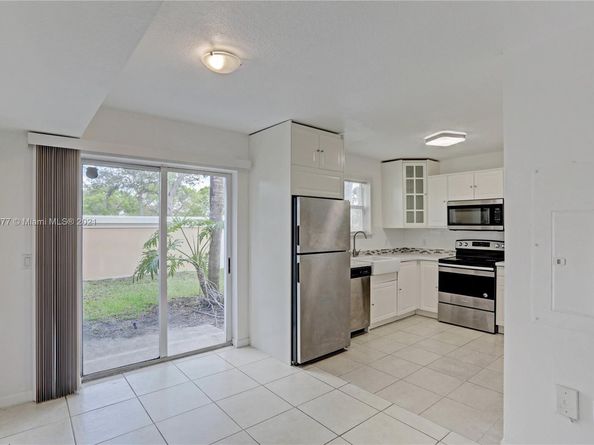 3810 N Jog Road 106, West Palm Beach FL 33411