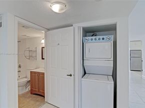 3810 N Jog Road 106, West Palm Beach FL 33411