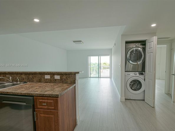 2740 SW 28th Terrace 603, Miami FL 33133