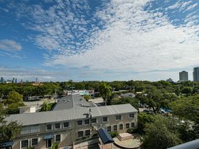 2740 SW 28th Terrace 603, Miami FL 33133