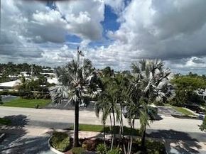 2300 NE 33rd Ave 403, Fort Lauderdale FL 33305