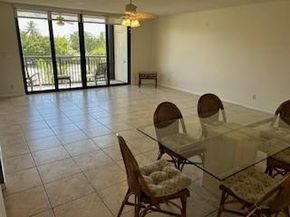 2300 NE 33rd Ave 403, Fort Lauderdale FL 33305