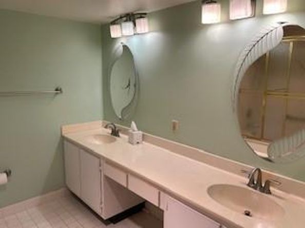 2300 NE 33rd Ave 403, Fort Lauderdale FL 33305