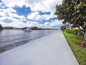 200 Horizons W 111, Boynton Beach FL 33435