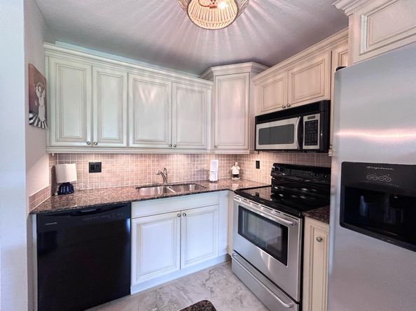 200 Horizons W 111, Boynton Beach FL 33435