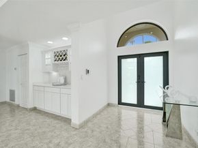 10541 NW 17th St, Plantation FL 33322