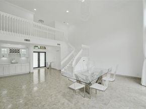 10541 NW 17th St, Plantation FL 33322