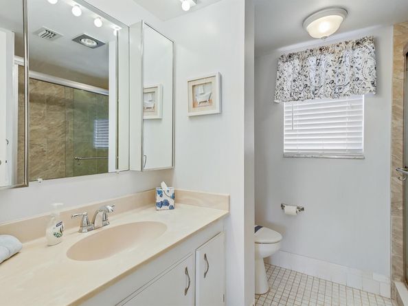3595 Birdie Drive 504, Lake Worth FL 33467