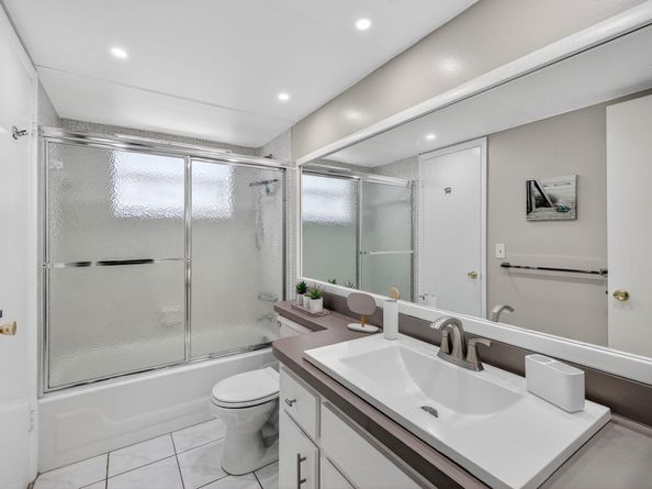 4431 NW 16th Street H207, Lauderhill FL 33313