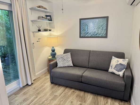 441 35th St, West Palm Beach FL 33407