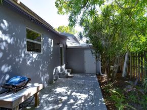 441 35th St, West Palm Beach FL 33407