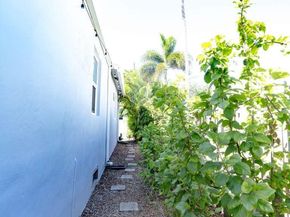 441 35th St, West Palm Beach FL 33407