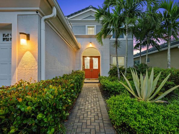 15715 Goldfinch Circle, Westlake FL 33470