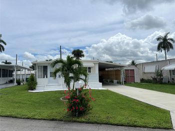 1910 SW 85th Ter