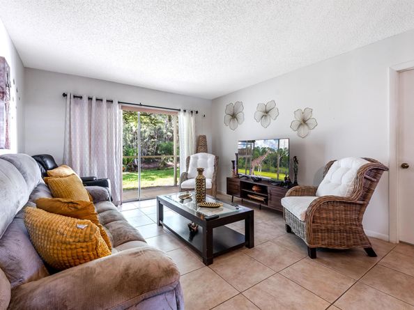 150 Lake Meryl Drive 143, West Palm Beach FL 33411