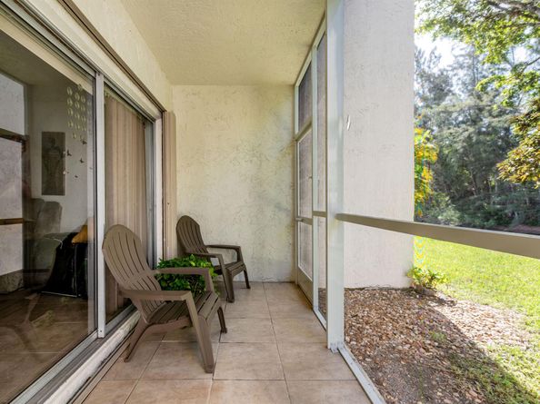 150 Lake Meryl Drive 143, West Palm Beach FL 33411