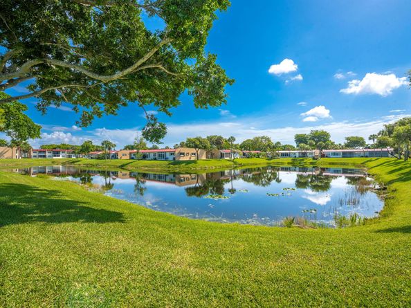 150 Lake Meryl Drive 143, West Palm Beach FL 33411