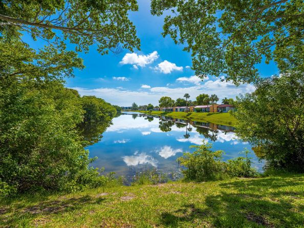 150 Lake Meryl Drive 143, West Palm Beach FL 33411