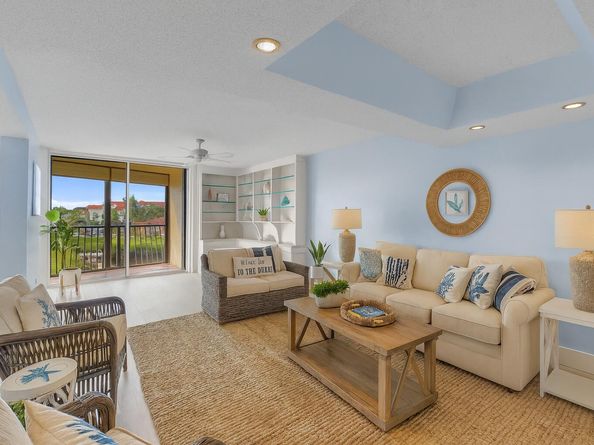 7020 Half Moon Circle 205, Hypoluxo FL 33462