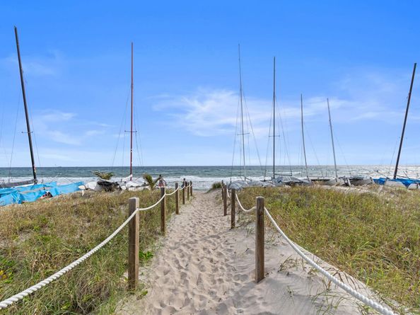 7020 Half Moon Circle 205, Hypoluxo FL 33462