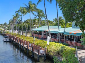 7020 Half Moon Circle 205, Hypoluxo FL 33462