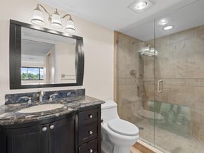 7020 Half Moon Circle 205, Hypoluxo FL 33462