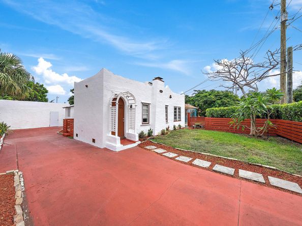3210 Greenwood Avenue, West Palm Beach FL 33407