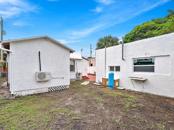 3210 Greenwood Avenue, West Palm Beach FL 33407