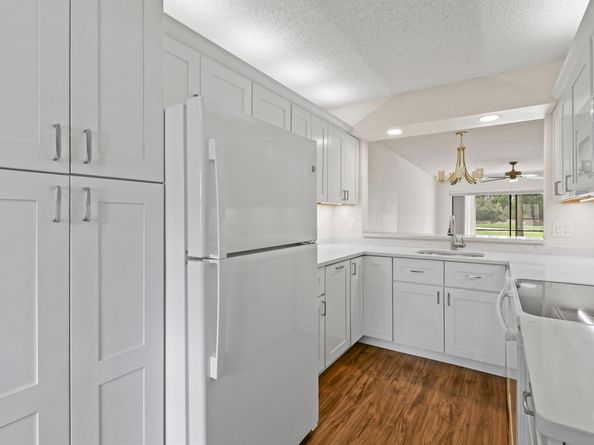 1001- B Pinecrest Circle, Jupiter FL 33458
