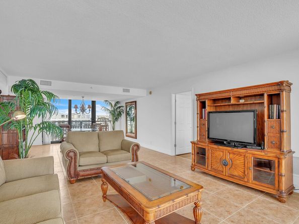 3000 N Ocean Drive 25c, Singer Island FL 33404