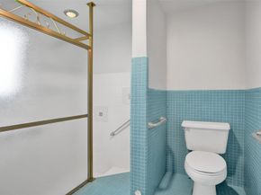2210 NE 61st Ct, Fort Lauderdale FL 33308
