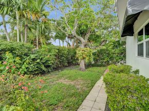2210 NE 61st Ct, Fort Lauderdale FL 33308