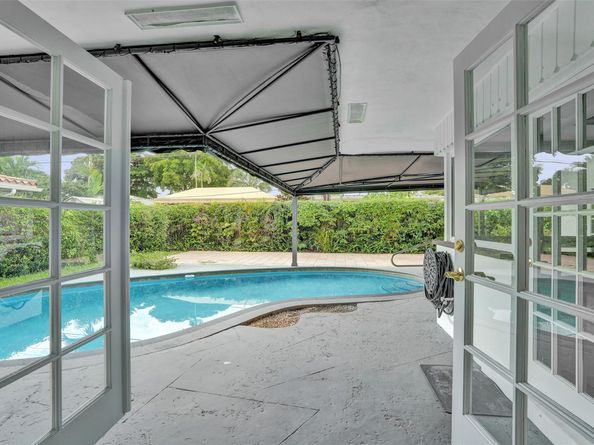 2210 NE 61st Ct, Fort Lauderdale FL 33308