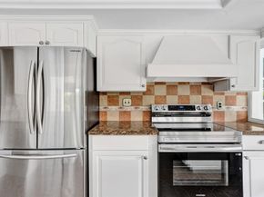 2210 NE 61st Ct, Fort Lauderdale FL 33308