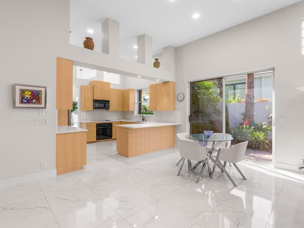 16112 Villa Vizcaya Place, Delray Beach FL 33446